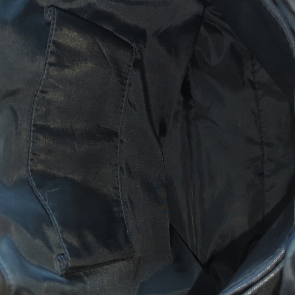 Tommy Hilfiger Black and Cream Tote with Geometric Pattern and Sturdy Ha… - Picture 6 of 9